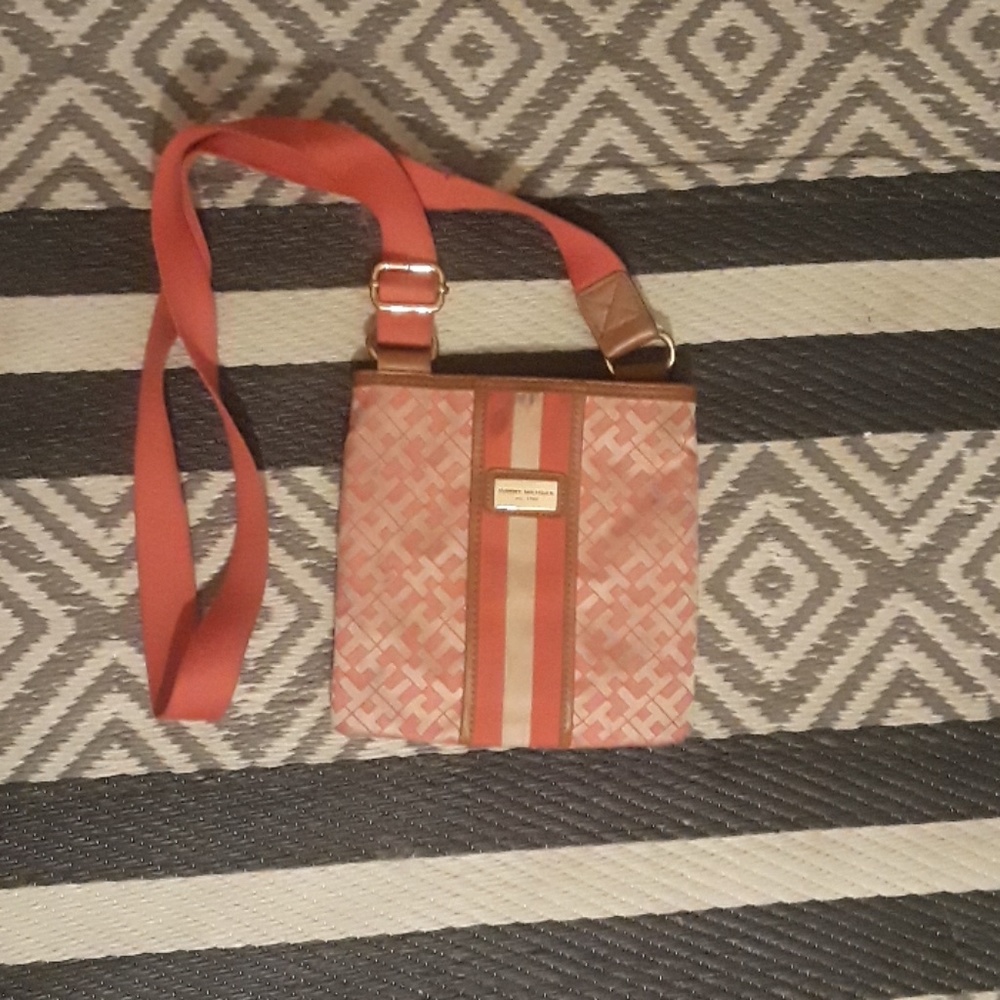 🦀 Tommy Hilfiger purse